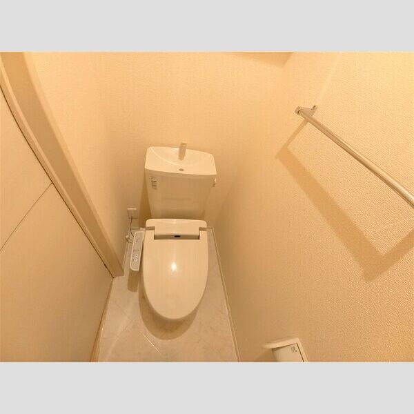 フォレスタ 温水洗浄暖房便座トイレ