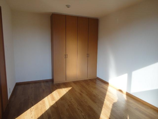 ガーデンヒルズNAKAYAMA壱番館106号室 洋室