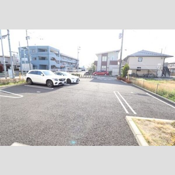 アリエッタ106号室 駐車場