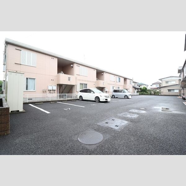 メルヴェイユ　Ⅴ 駐車場