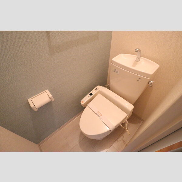 サンシャトー　Ⅰ 温水洗浄暖房便座