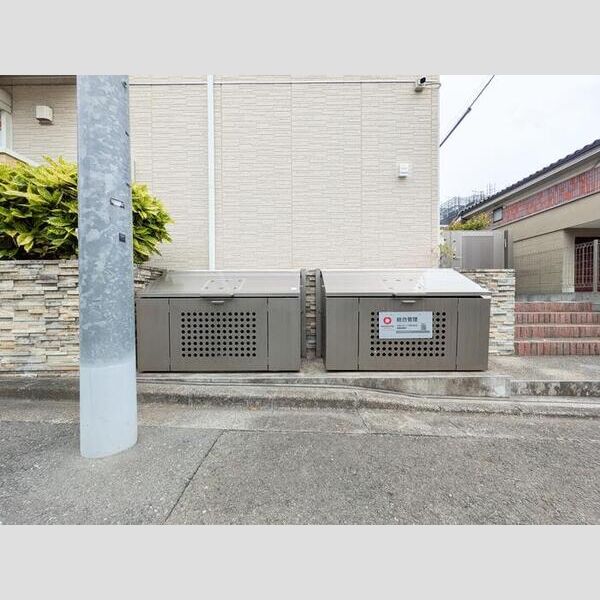 アストルム ごみ置き場