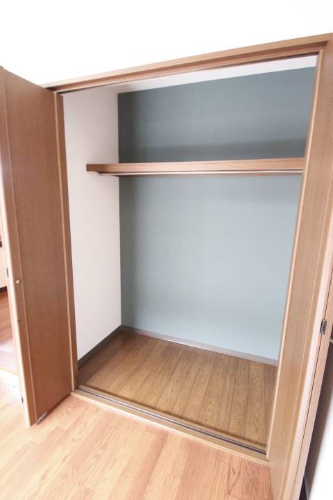 ファミーユスワ2階 部屋その他