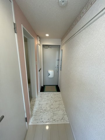 ユナイト能見台ハリマオ202号室 玄関