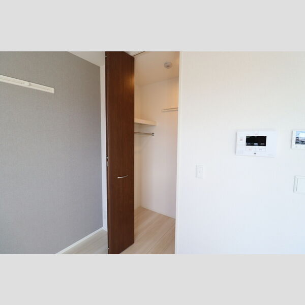 KT 5th306号室 ウォークインクローゼット