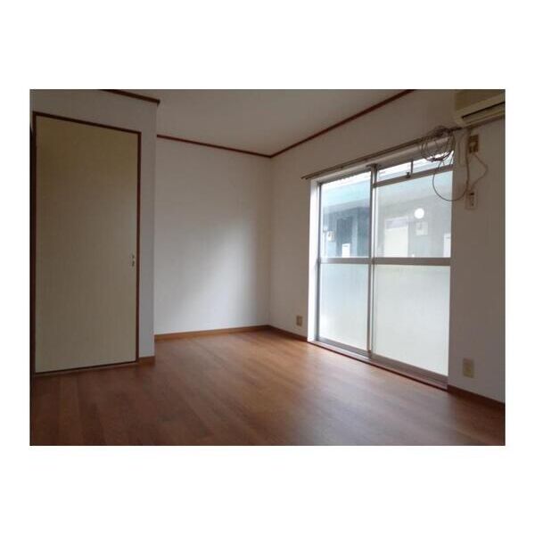 エステートピア慶 リビング