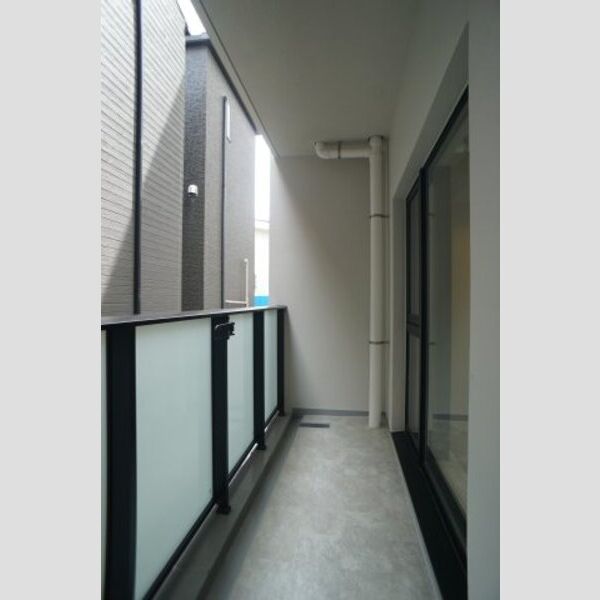 プライムメゾン亀戸203号室 幅広いバルコニー☆