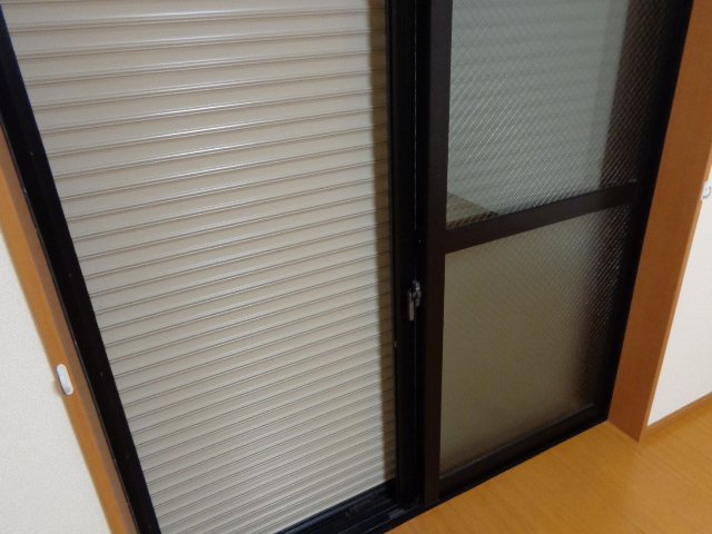 大鈴樹（オオベルジュ）102号室 防犯シャッター