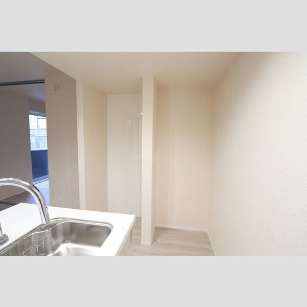 シェーンブルーメ横浜107号室 キッチン