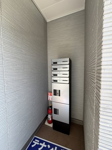 Ｓｏｌｅｉｌ　ＹＳ202号室 宅配ボックス２個、郵便ポスト！