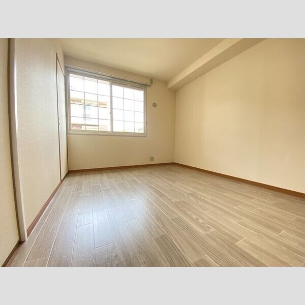 ウィステリアおゆみ野　C101号室 洋室