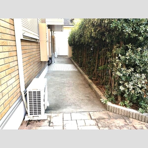 ソレアード　Ⅱ エントランス