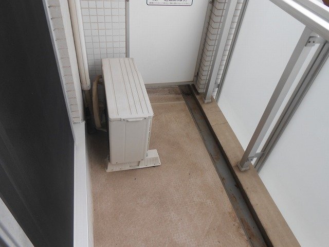 NISHI IKEBUKURO RESIDENCE バルコニー