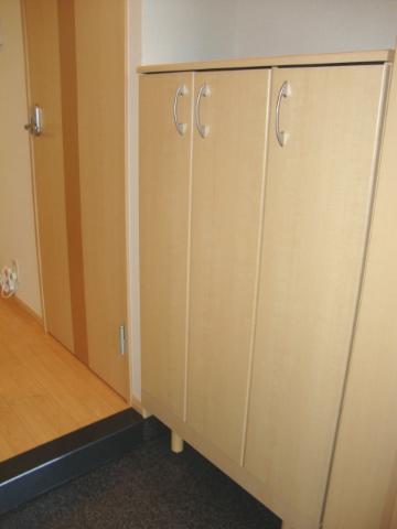 イコール・アルパイン 下駄箱