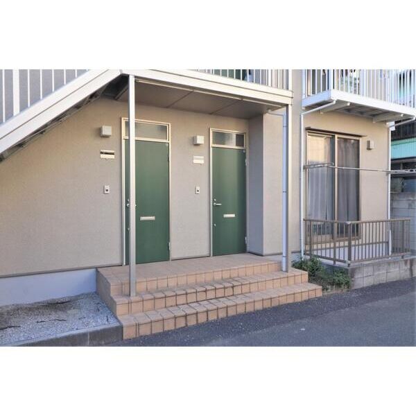 フォレストコート101号室 エントランス