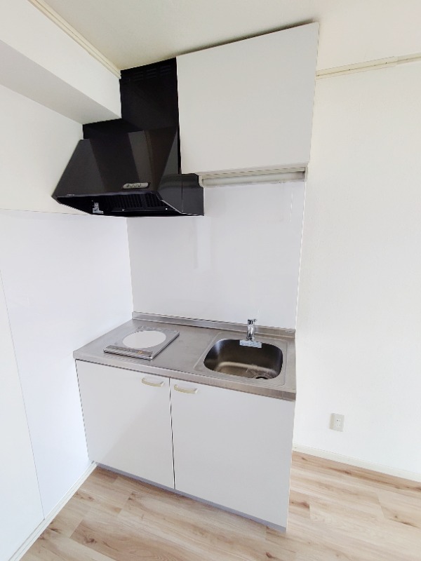 ストゥーディオ1階 ※別号室参考写真となります。