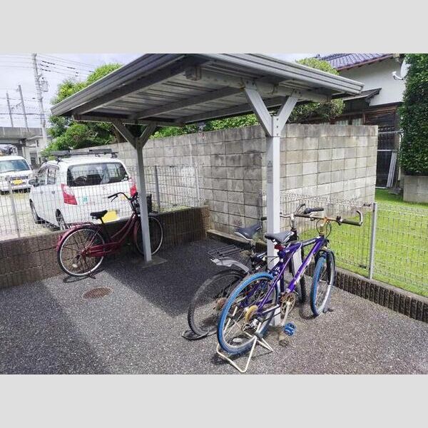 カエラ・ライオンズⅡ 駐輪場