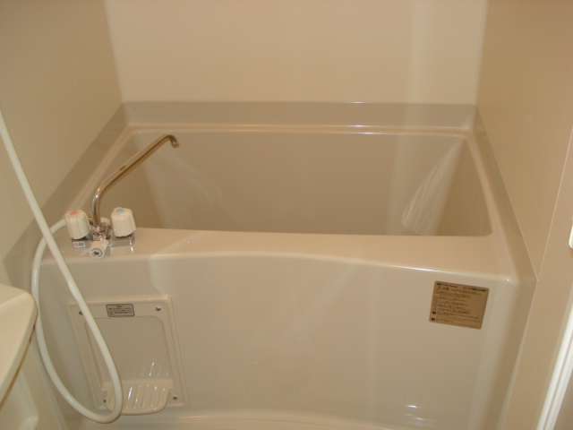 Ｉ’ｃｕｂｅ　Ｇａｒｄｅｎ102号室 バス