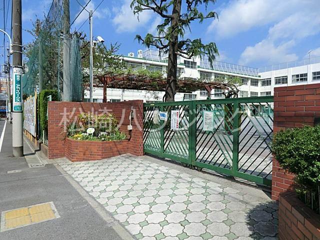 ライフピアファンタジー2階 上高田小学校
