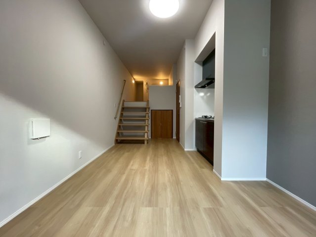 FAIR東向島202号室 リビング