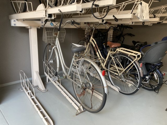 プラウドフラット戸越公園206号室 駐輪場