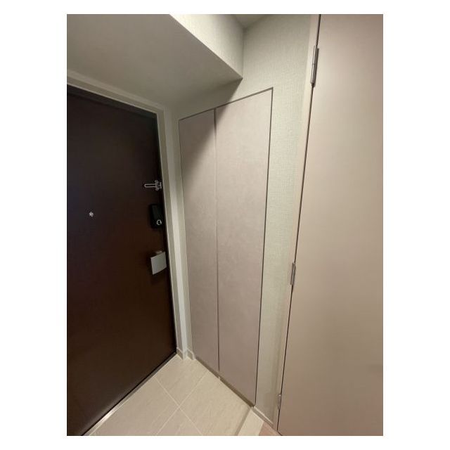 ブランシエスタ荻窪0302号室 玄関