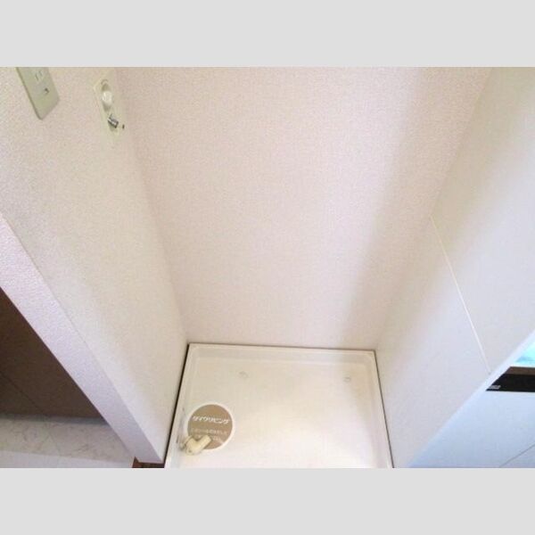 ベレンヘーナS・I102号室 洗濯機置き場