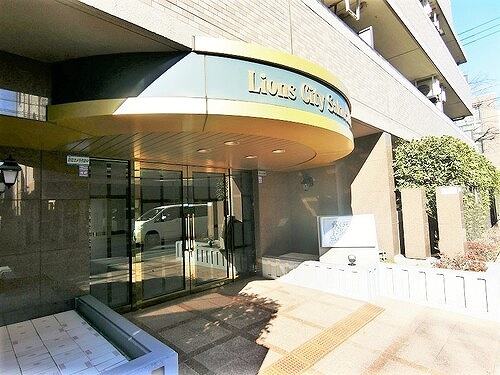 ライオンズシティ桜台 エントランス　※前回募集時2019年1月撮影