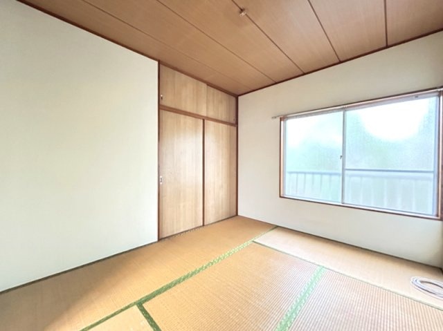 ヤマムラハイツ2階 和室