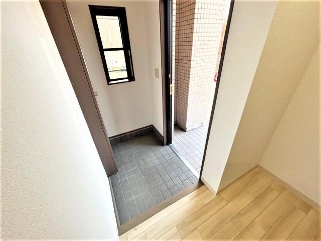 パールハイム10101号室 玄関