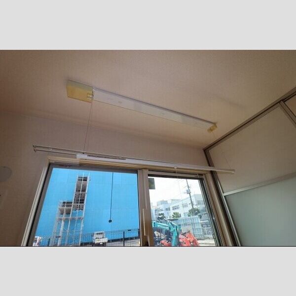 サンハイムふじ　B棟102号室 室内物干し