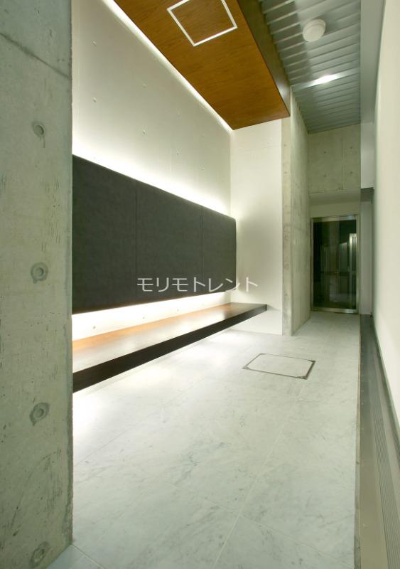 カスタリア麻布十番七面坂2階 サブエントランス