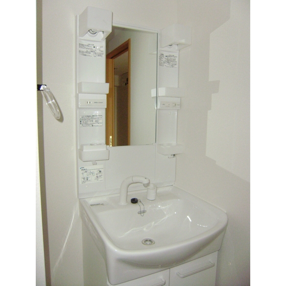 レオグランデ902号室 内観