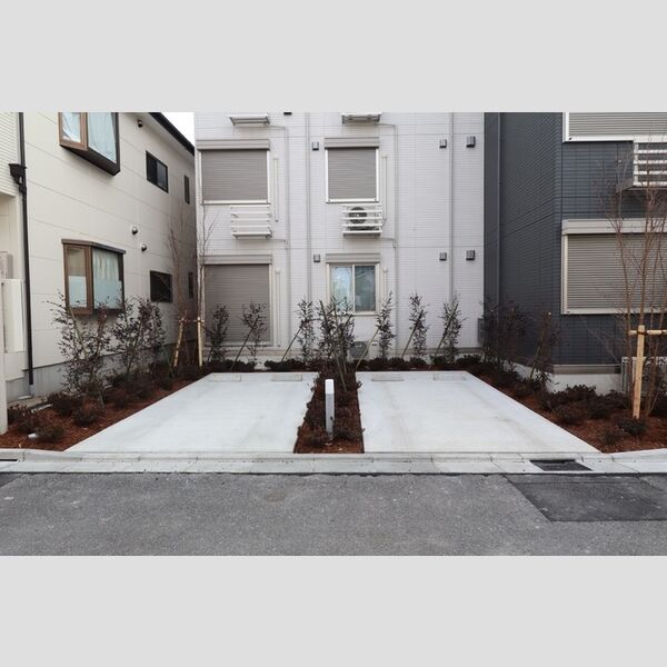 アンソレイエⅡ 駐車場