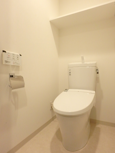 ガーラ・ヒルズ氷川台 シャワー付きトイレ