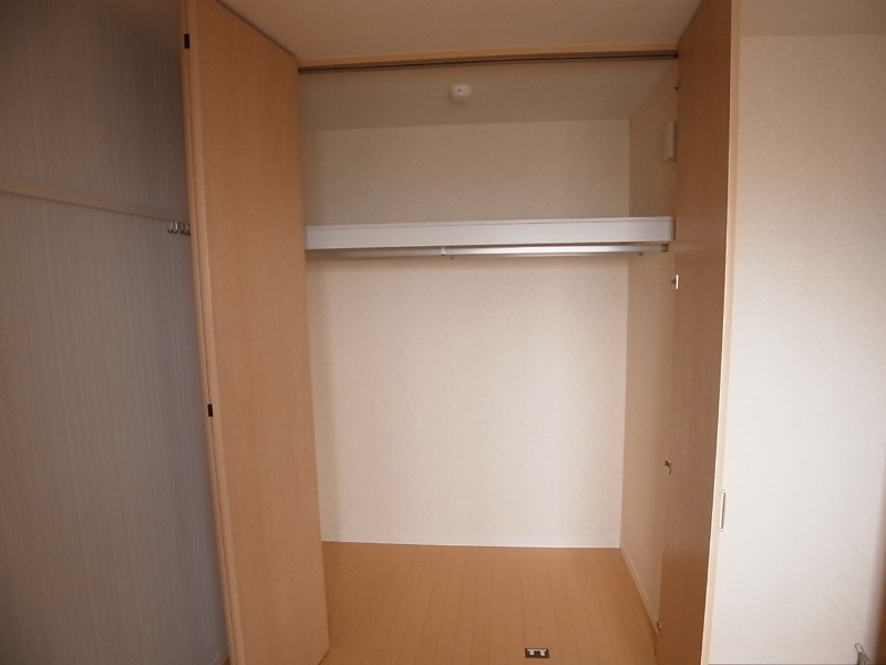 ビューアイランド弐番館 収納