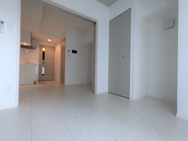 ハーモニーレジデンスグローバルキャピタル1101号室 リビング