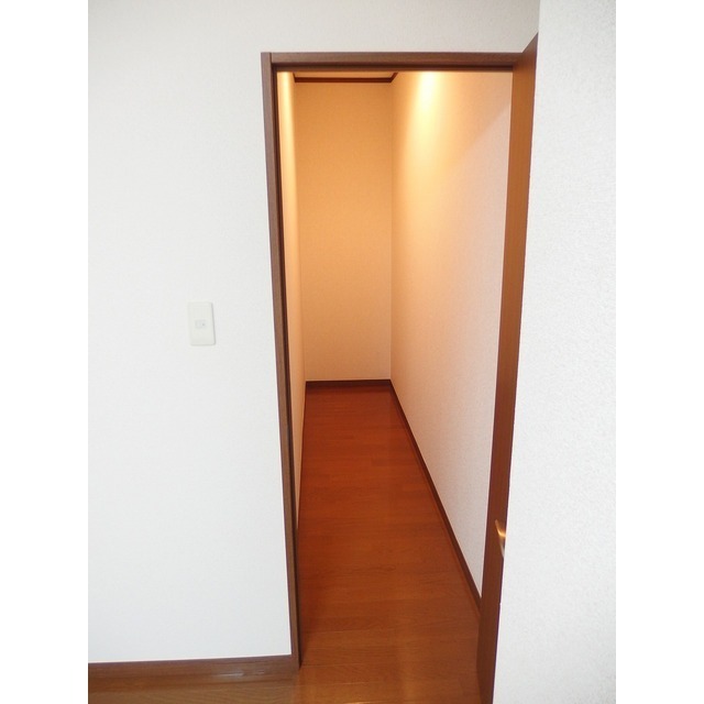 アンプルール フェール 本川越401号室 内観