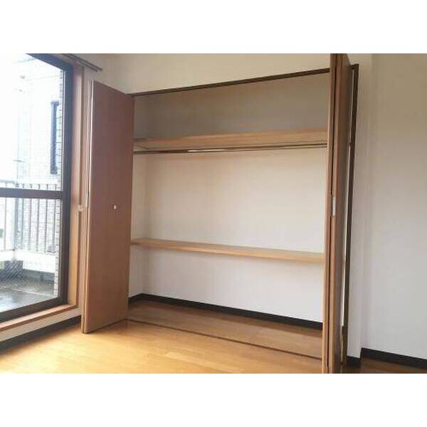 サル・ドュ・セジュール0304号室 収納