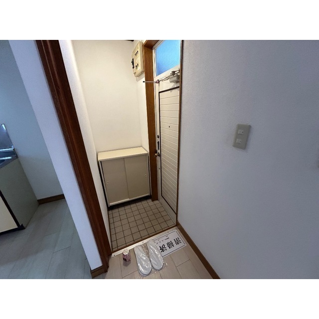 メゾンメヌエット 玄関