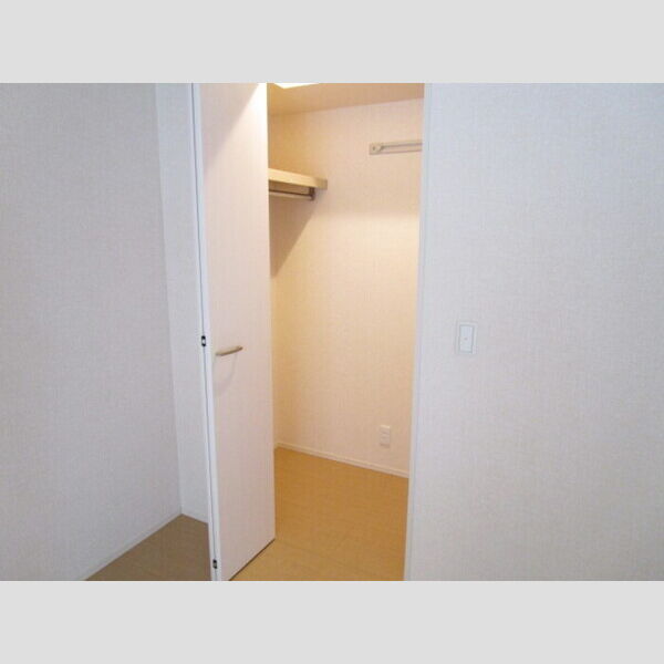 ステラ ルーチェ103号室 クローゼット