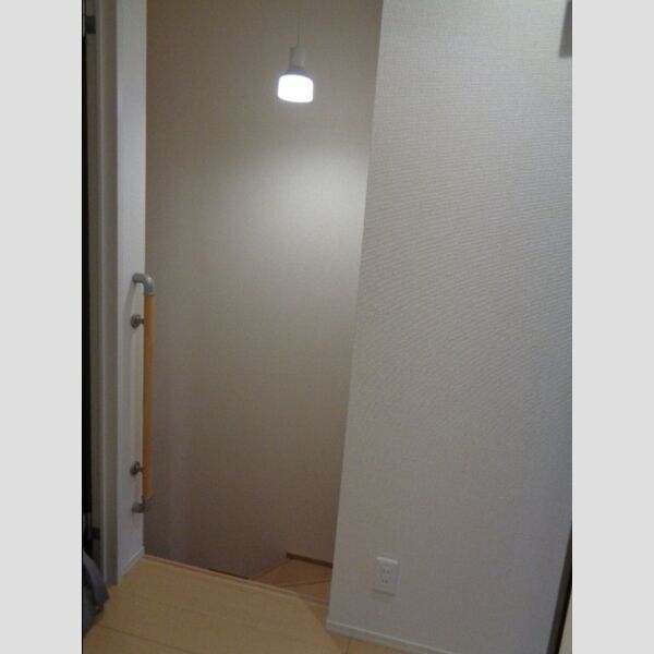 カーサ・ラ・ティーダ201号室 201号室　階段