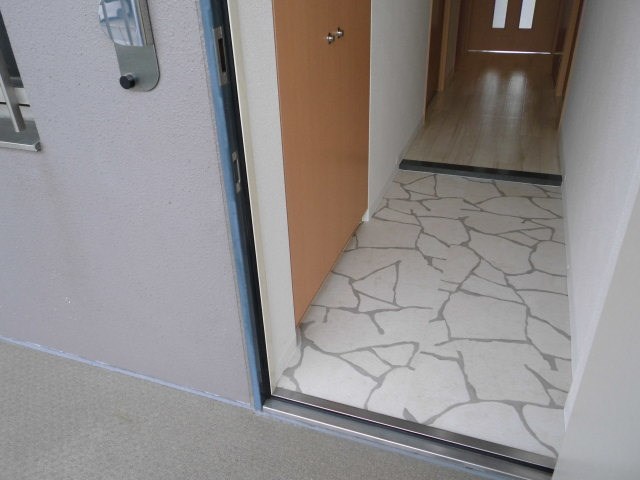 サンシャイン柏の葉2階 玄関