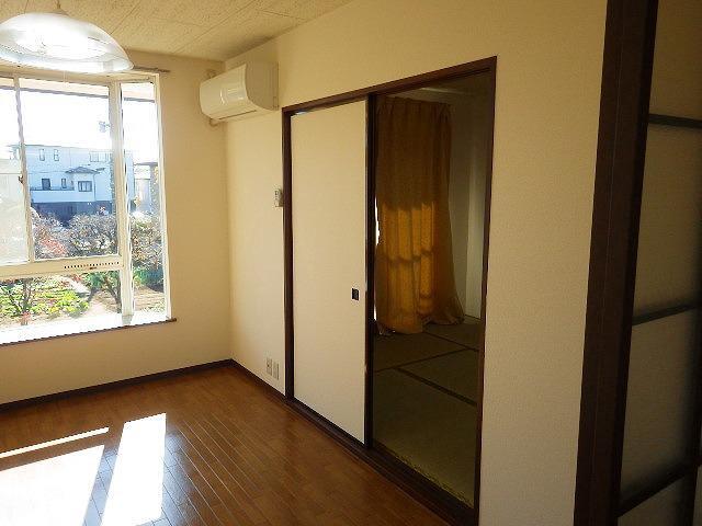 ツインシャトーAB リビング