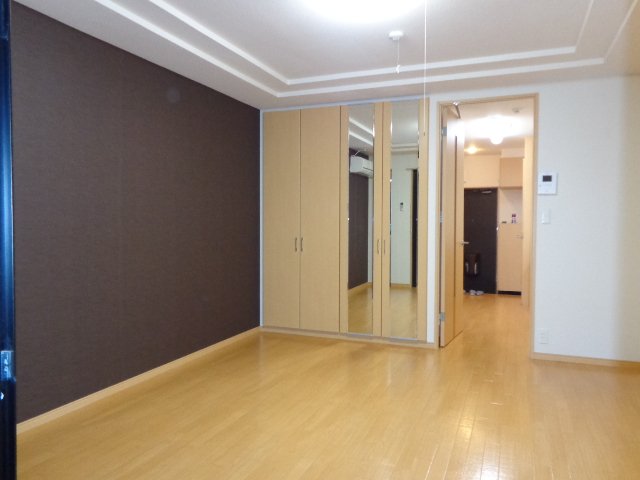 ベルローズ00102号室 洋室