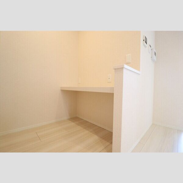 フォレストおおたか　Ⅱ303号室 ワークデスク