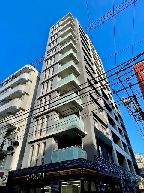 クレヴィアリグゼ日暮里8階 外観