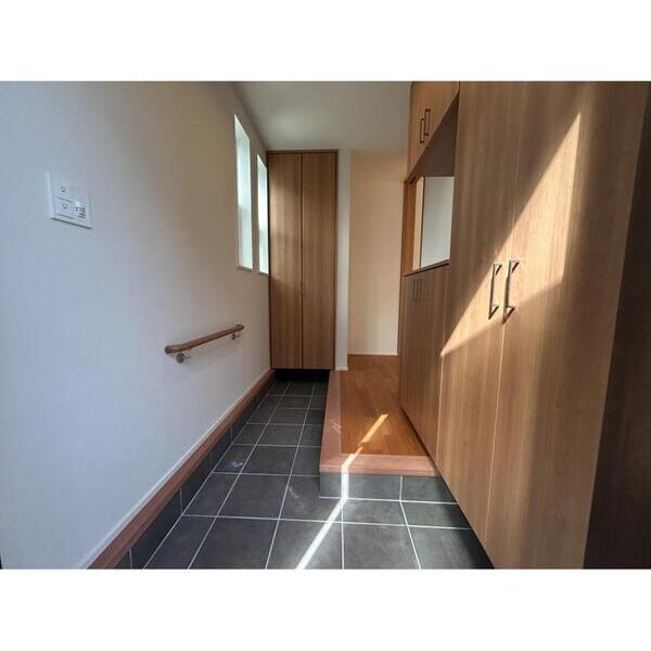 小金井市東町3丁目戸建 玄関