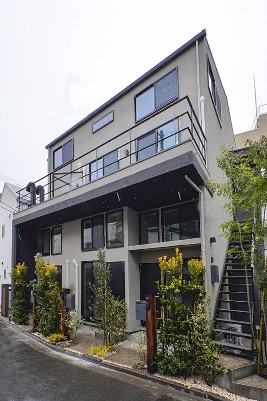 SANCHA　APARTMENT エントランス