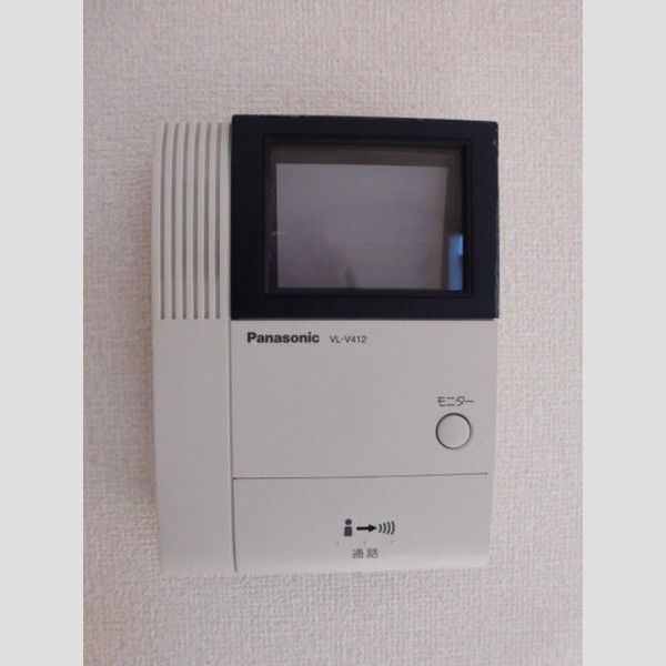 アットイーズ　Ⅴ102号室 TVモニター付インターホン